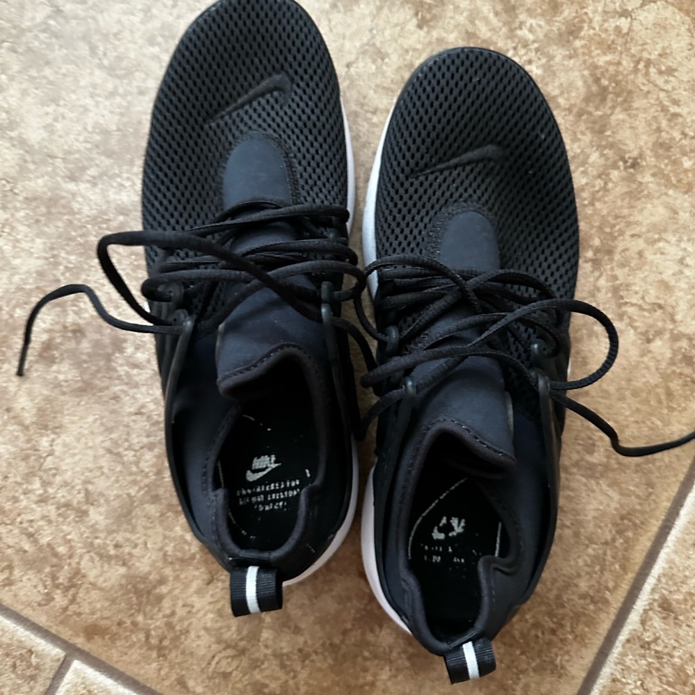 Nike shoes
